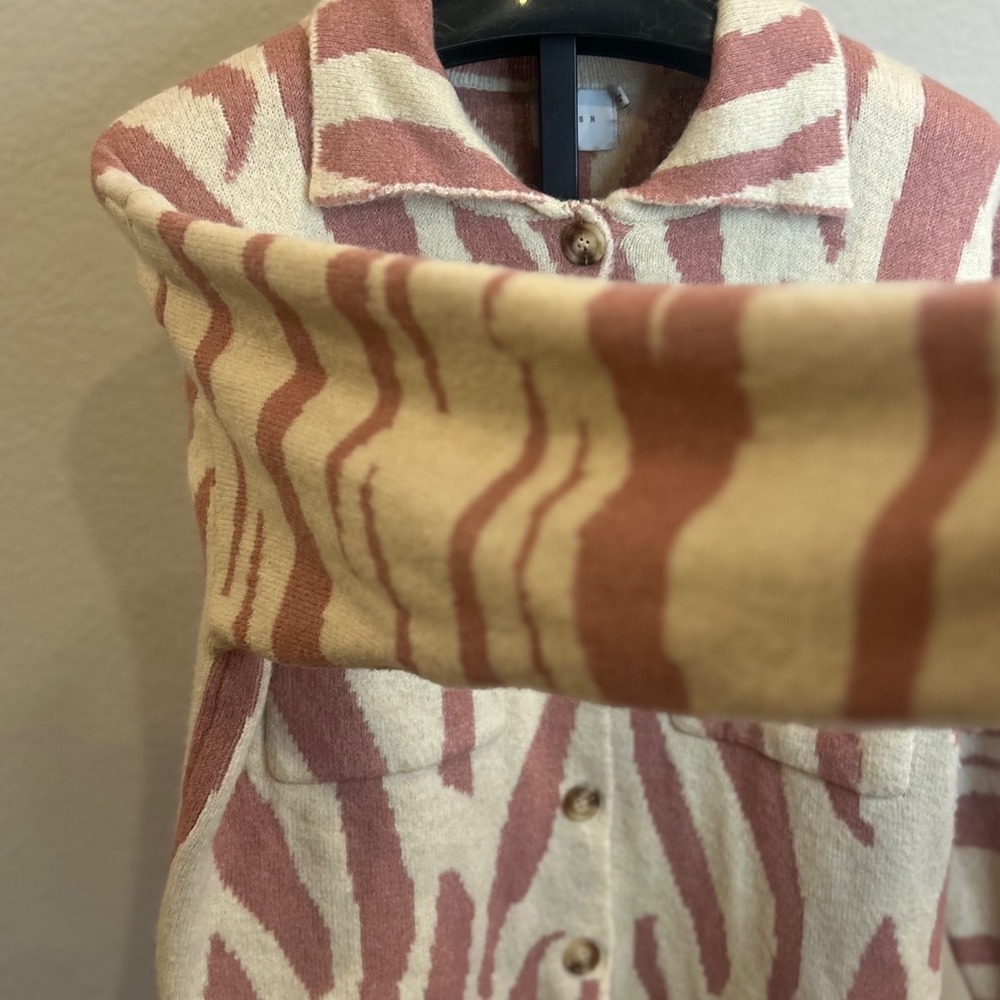 Lush Redwood Oatmeal Zebra Print Knit‎ Button Down Shacket Cardigan LT17539-FCI - Picture 4 of 7